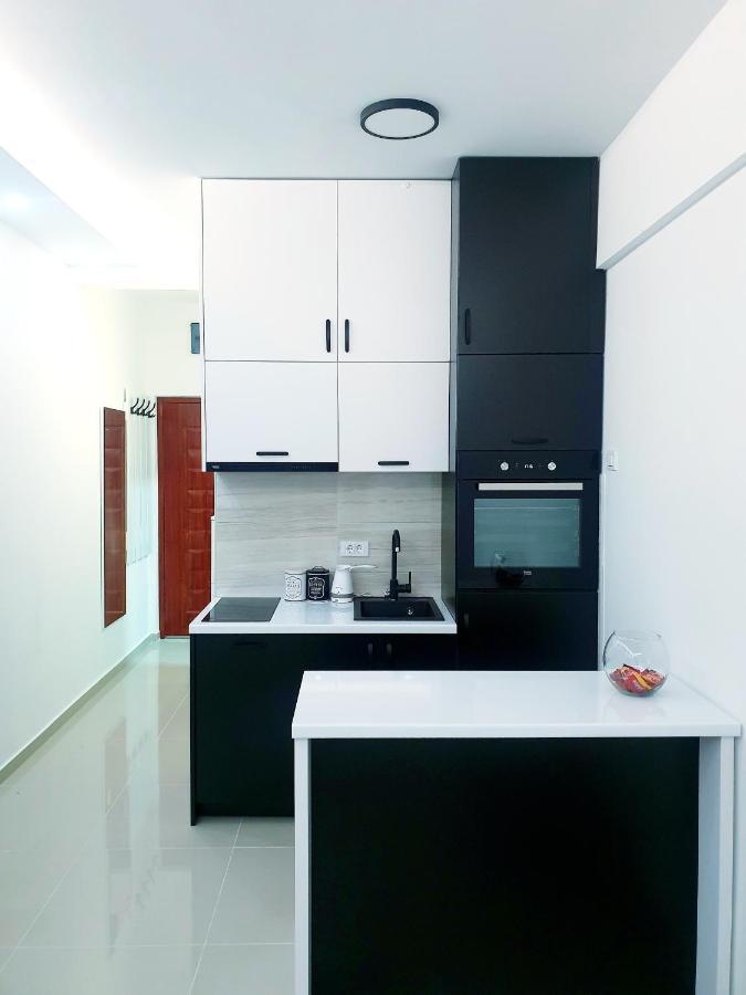 Lux Apartment - Central Place Бар Экстерьер фото